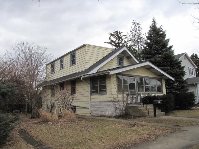 1436 Campbell Ave., Des Plaines, IL 60016