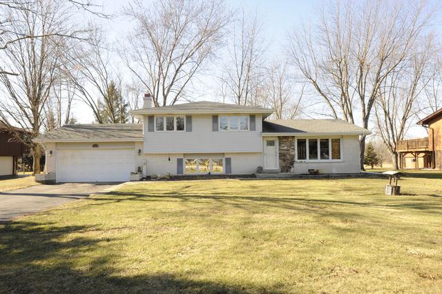 12244 Walker Rd., Lemont, IL 60439