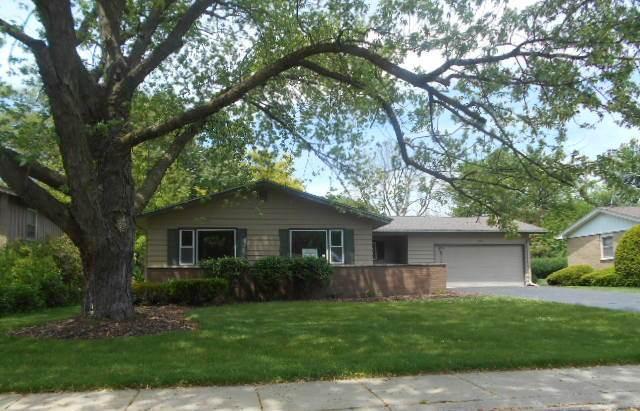 205 April Ln., North Aurora, IL 60542