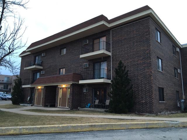 943 N Rohlwing Rd. #201H, Addison, IL 60101