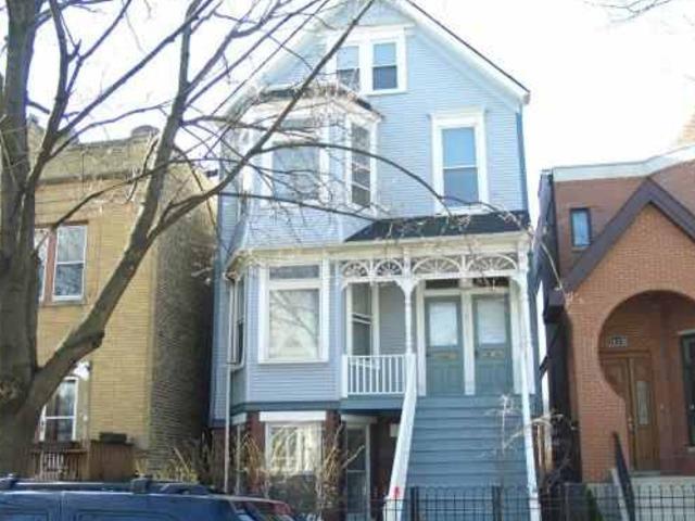 1821 W Barry Ave., Chicago, IL 60657