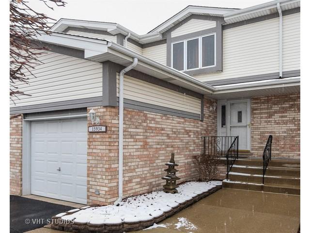 15934 Blackwater Ct., Tinley Park, IL 60477