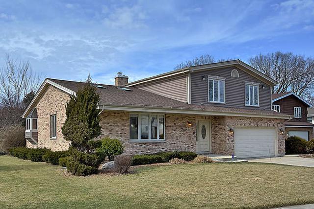 1036 Tiverton Ct., Schaumburg, IL 60193