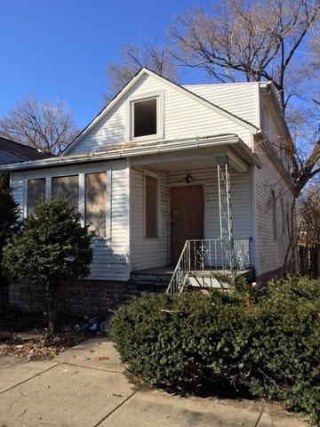 8208 S Manistee Ave., Chicago, IL 60617