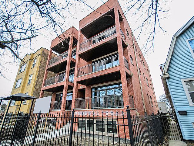 3104 N Kimball Ave. #2N, Chicago, IL 60618