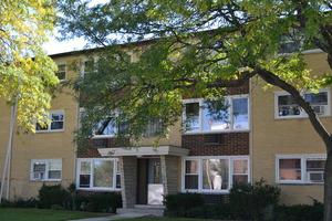 9265 Noel Ave. #B6, Des Plaines, IL 60016