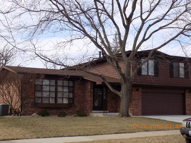 22530 Lakeshore Dr., Richton Park, IL 60471