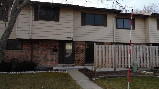 7330 Winthrop Way #3, Downers Grove, IL 60516