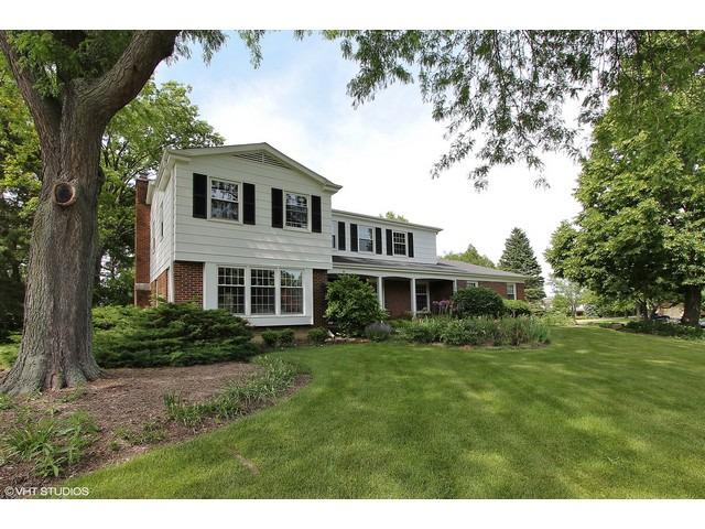 1447 S Shore Ct., Barrington, IL 60010
