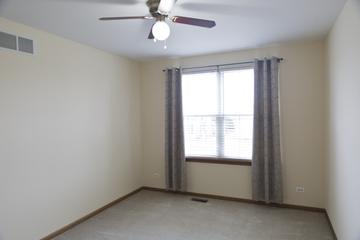 264 Spring Valley Way, Round Lake, IL 60073