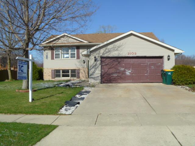 2103 Bittersweet Dr., Plano, IL 60545
