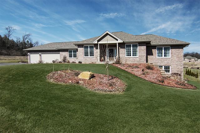 7534 Deer Crossing, Roscoe, IL 61073