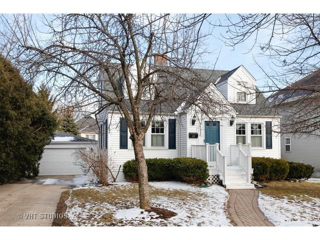 23 N Warwick Ave., Westmont, IL 60559