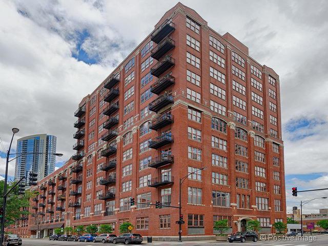 360 W Illinois St. #317, Chicago, IL 60610