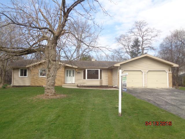 2391 Forest Ave., Rolling Meadows, IL 60008