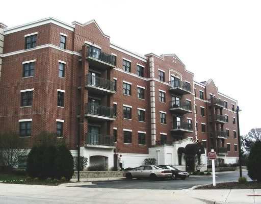 410 W Burlington Ave. #305, La Grange, IL 60525