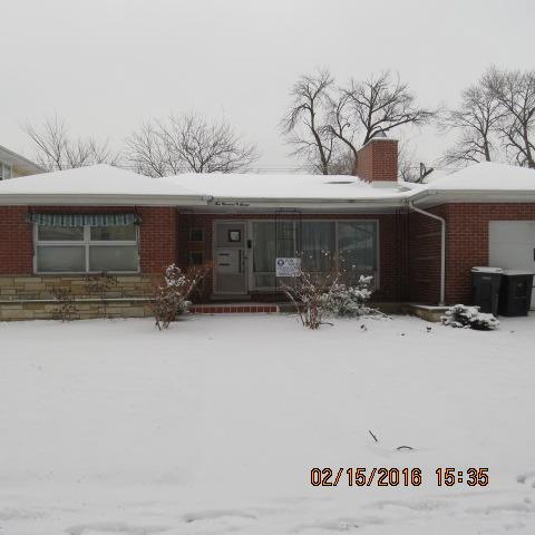 10007 S Oakley Ave., Chicago, IL 60643