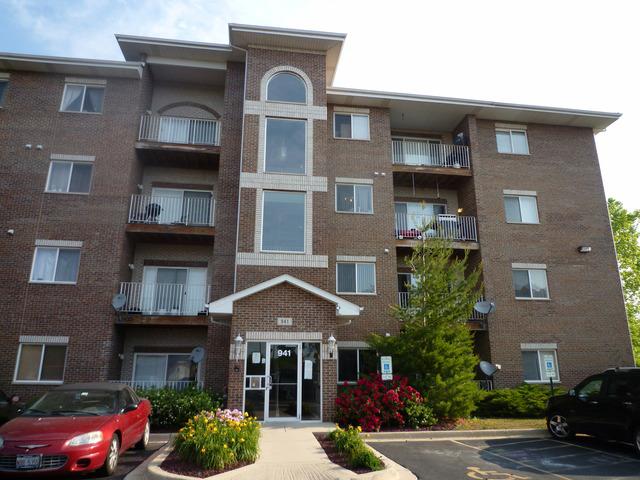 941 N Swift Rd. #303, Addison, IL 60101