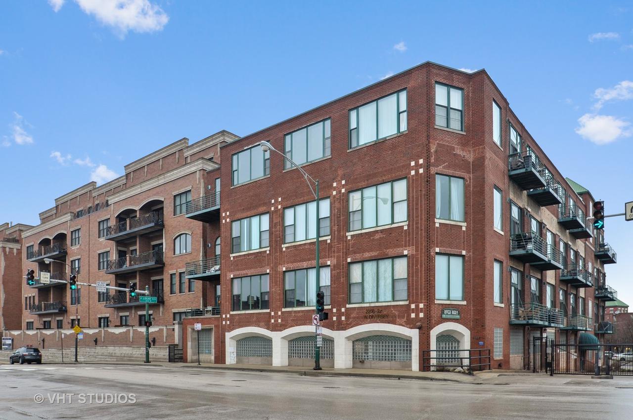 2222 W Diversey Ave. #208, Chicago, IL 60647