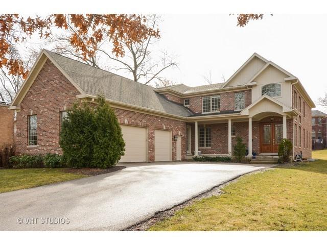 233 Monument Ave., Barrington, IL 60010