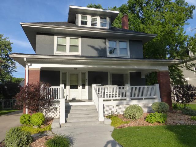 41 N Ashland Ave., La Grange, IL 60525