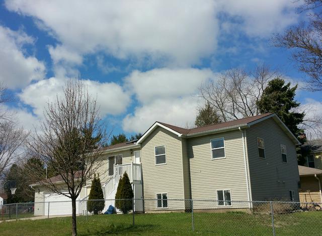 2118 Elisha Ave., Zion, IL 60099