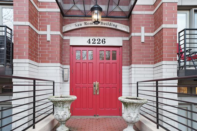 4226 N Ashland Ave. #1B, Chicago, IL 60613