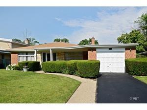 9344 Tripp Ave., Skokie, IL 60076