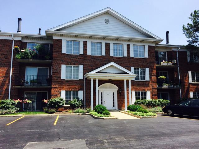 322 Park Ave. #4A, Clarendon Hills, IL 60514