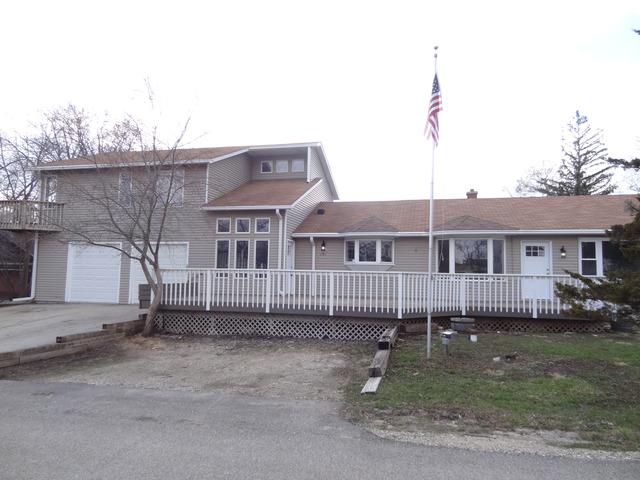 131 W Valley View Dr., Mchenry, IL 60051