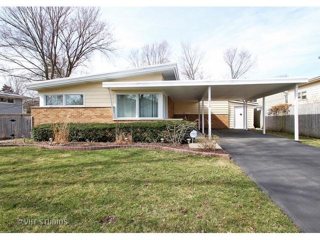 1414 Wescott Rd., Northbrook, IL 60062