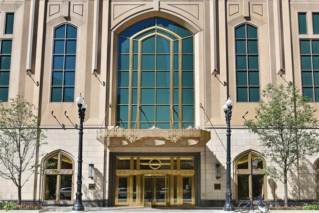 21 E Huron St. #4801, Chicago, IL 60611