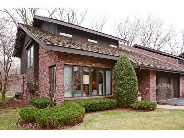 34 E Lucas Dr., Palos Hills, IL 60465