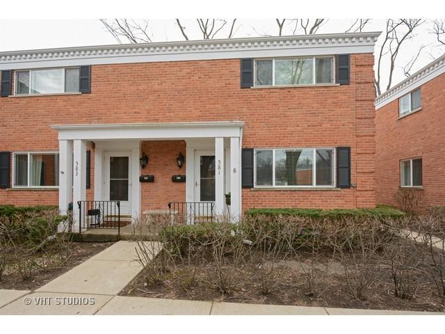 581 Shorely Dr., Barrington, IL 60010