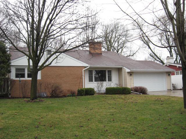 810 Charles St., Dekalb, IL 60115