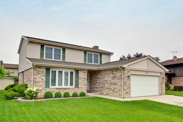 1516 W Bray Ct., Arlington Heights, IL 60005