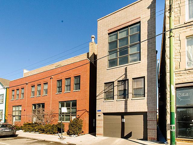2451 N Clybourn Ave. #11, Chicago, IL 60614