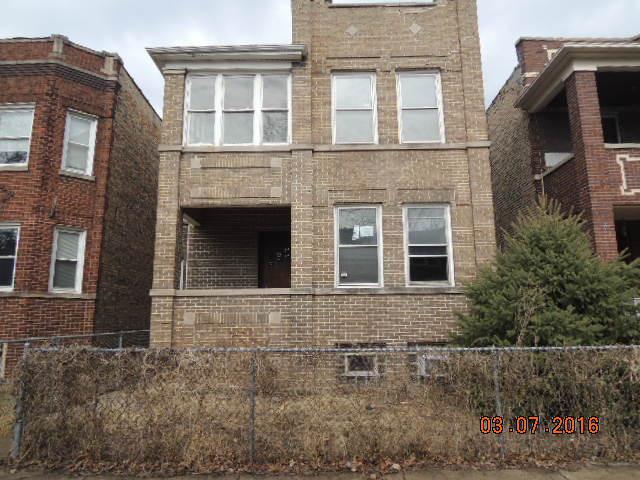 3316 W Pensacola Ave., Chicago, IL 60618
