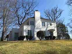803 Ridgewood Rd., Rockford, IL 61107