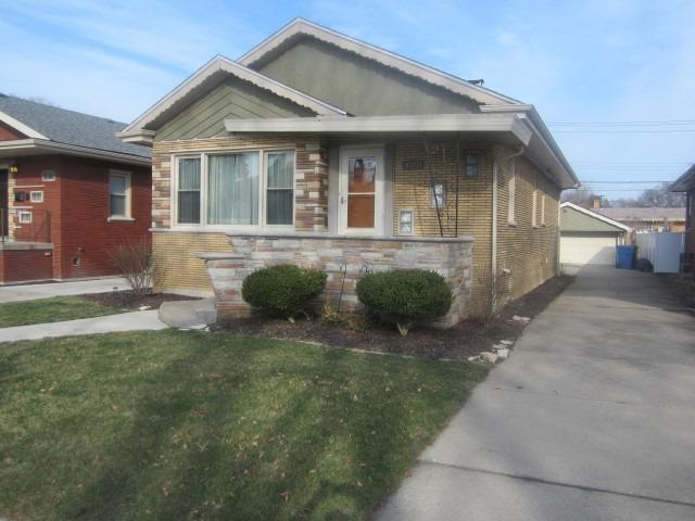 9711 S Oakley Ave., Chicago, IL 60643