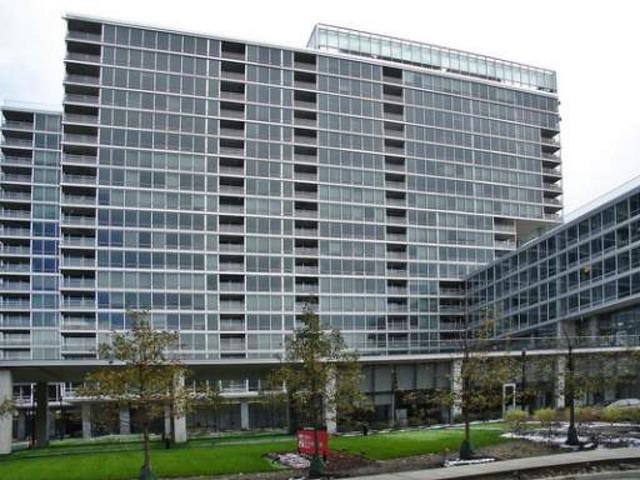 9655 Woods Dr. #606, Skokie, IL 60077