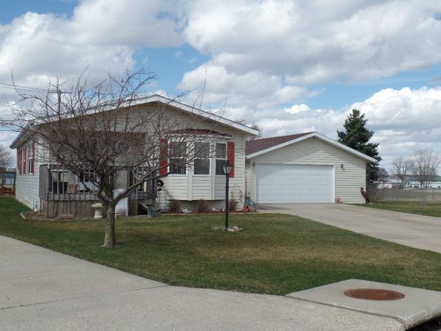 5306 White Pine Ln., Roscoe, IL 61073