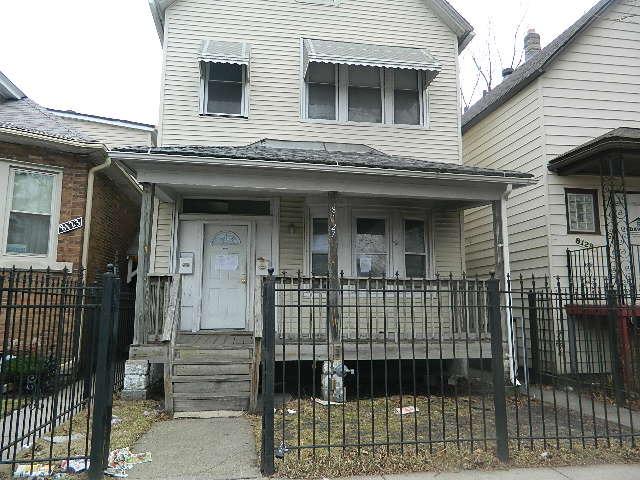 8127 S Burnham Ave., Chicago, IL 60617