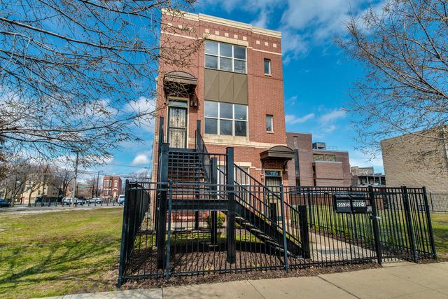 2052 W Warren Blvd., Chicago, IL 60612
