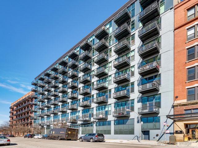 1224 W Van Buren St. #605, Chicago, IL 60607