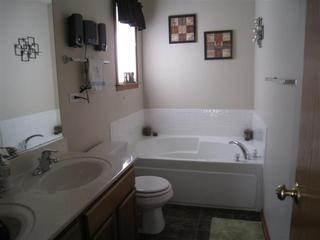 1717 Kenicott Ln., Plainfield, IL 60586