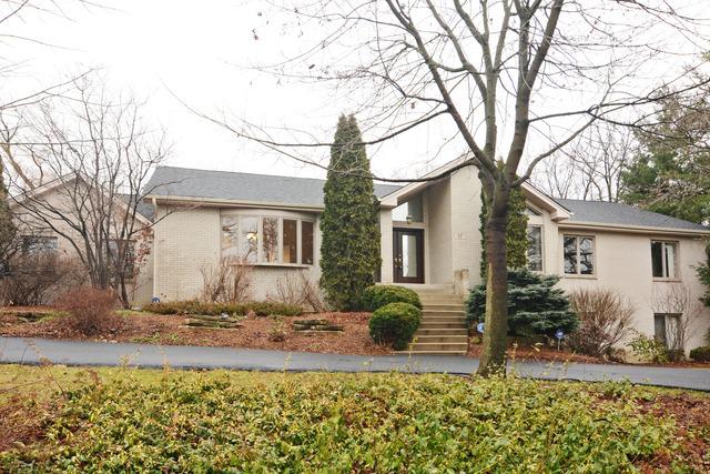 17 Acorn Dr., Hawthorn Woods, IL 60047