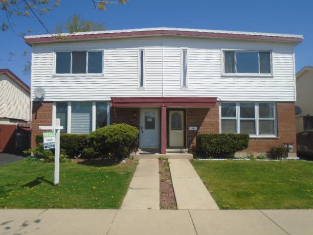 8964 Lyons St., Des Plaines, IL 60016