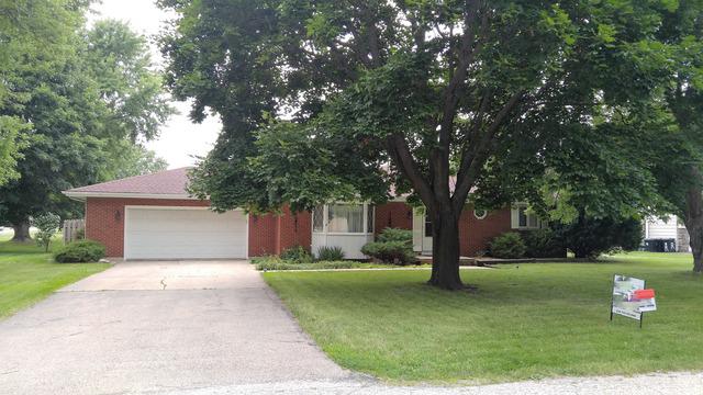 401 Walnut St., Hinckley, IL 60520