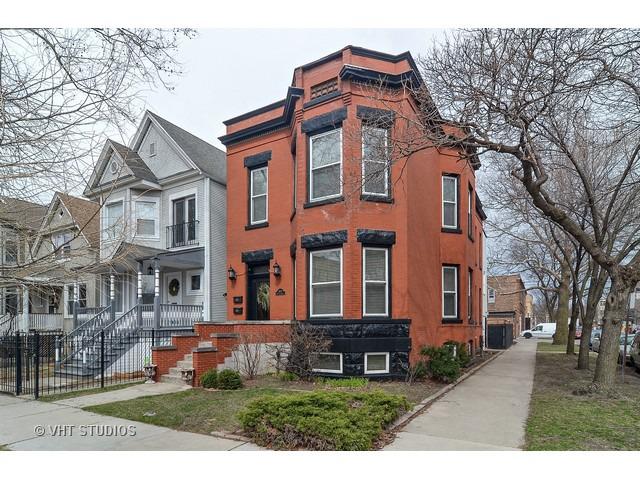 1900 W Larchmont Ave., Chicago, IL 60613